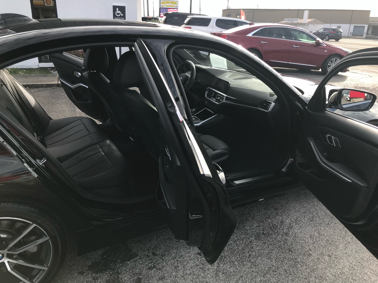 BMW 3 Series 330i Sedan 2019