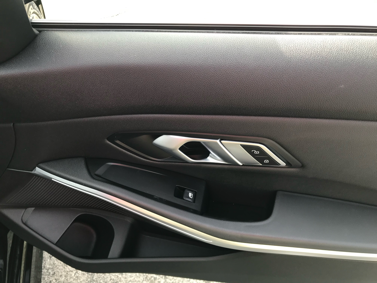 BMW 3 Series 330i Sedan 2019