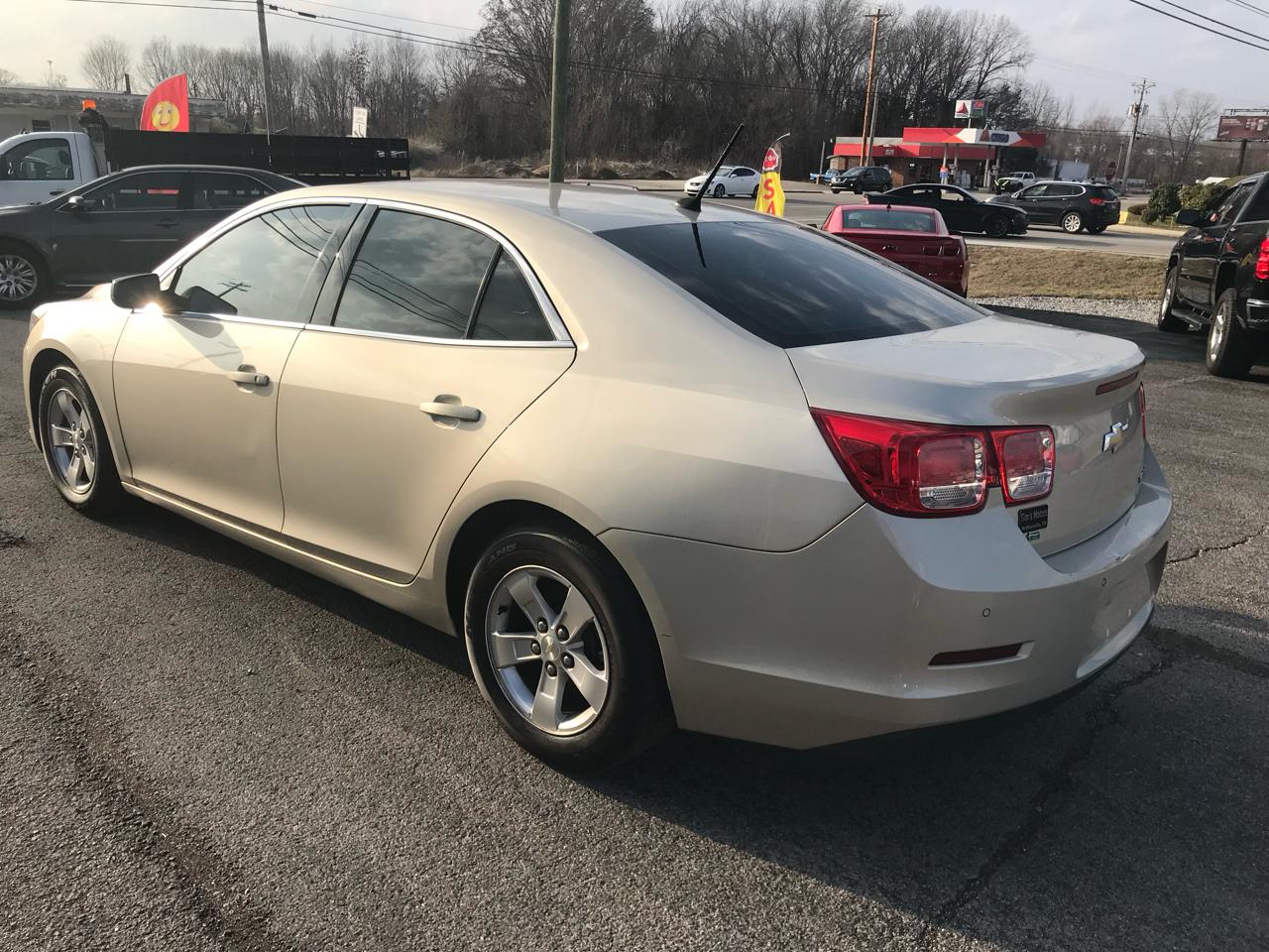 Chevrolet Malibu 4dr Sdn LS w/1FL 2015