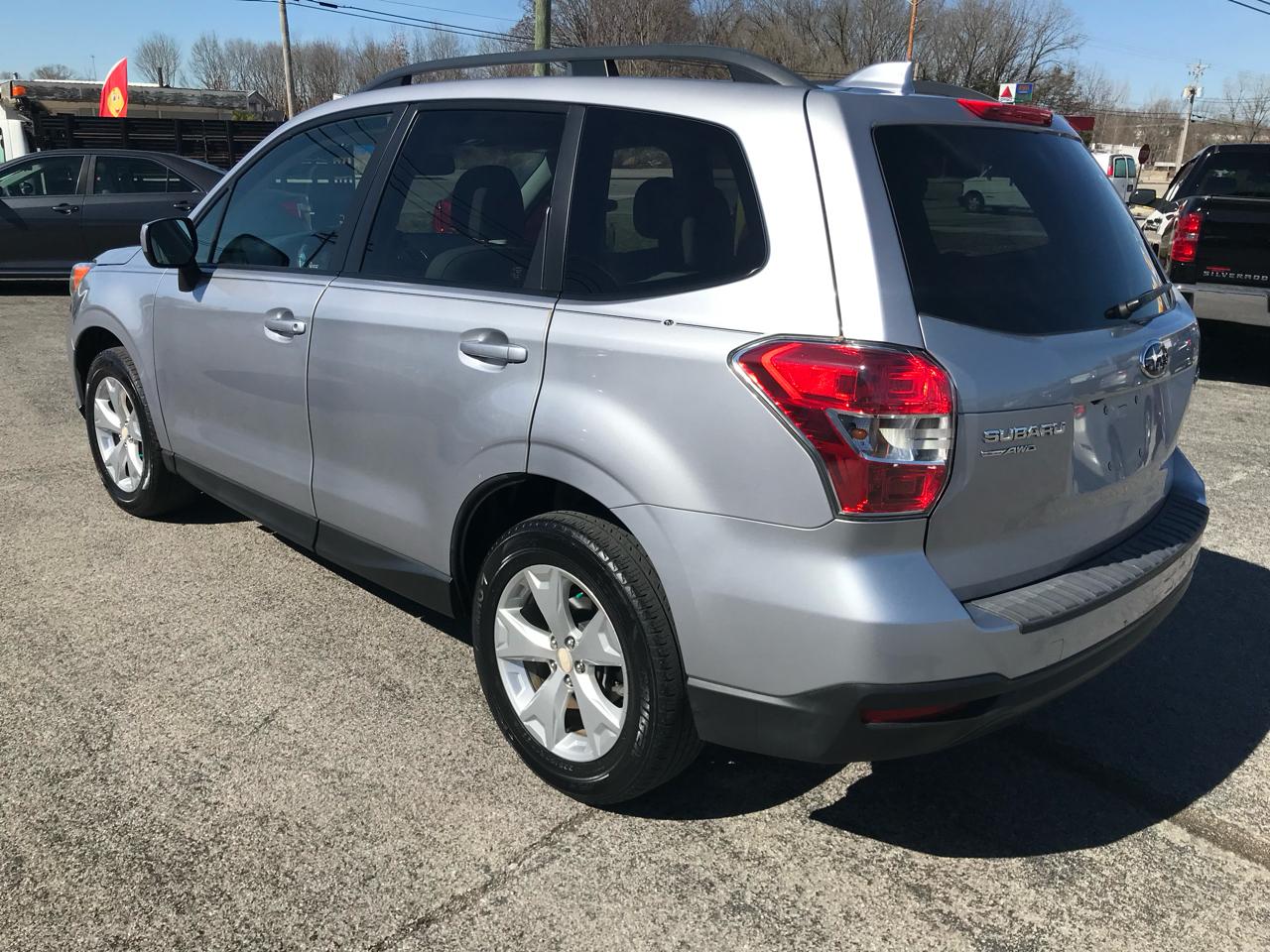 Subaru Forester 4dr CVT 2.5i Premium PZEV 2016