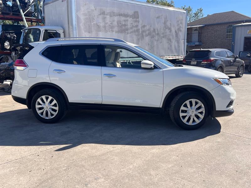 Nissan Rogue S 2WD 2016