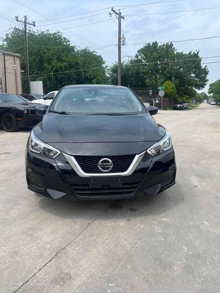 2022 Nissan Versa SV