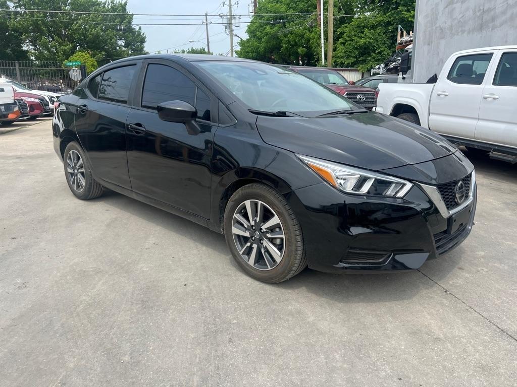 Nissan Versa SV 2022