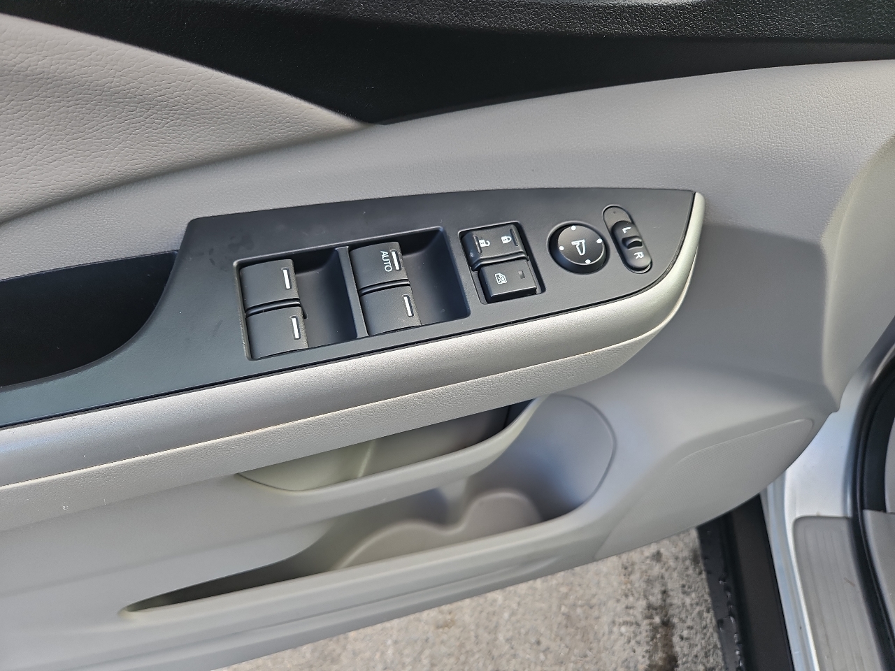 2013 Honda CR-V EX-L photo 26