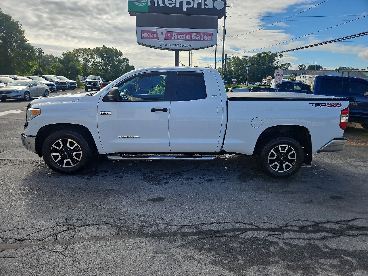 2014 Toyota Tundra SR5 photo 3