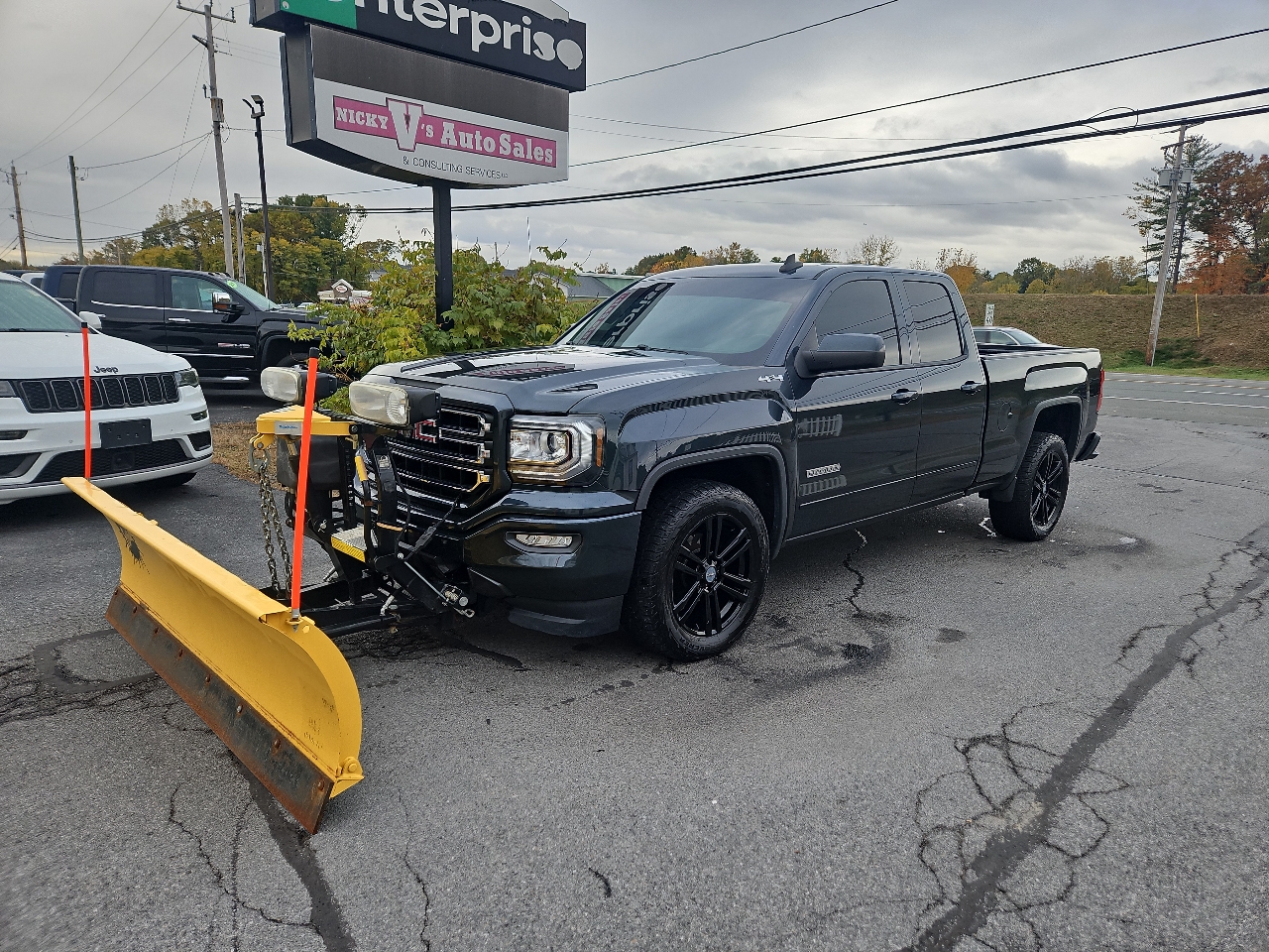 GMC Sierra 1500 4WD Double Cab 143.5" 2017 GMC Sierra 1500 4WD Double Cab 143.5" 2017