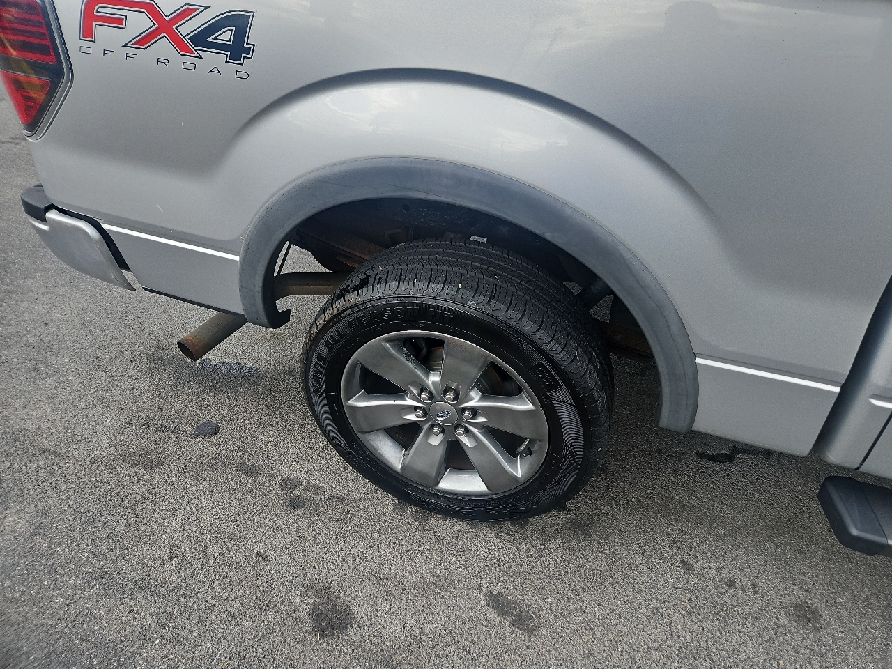 Ford F-150 4WD SuperCrew 145" Platinum 2012 Ford F-150 4WD SuperCrew 145" Platinum 2012