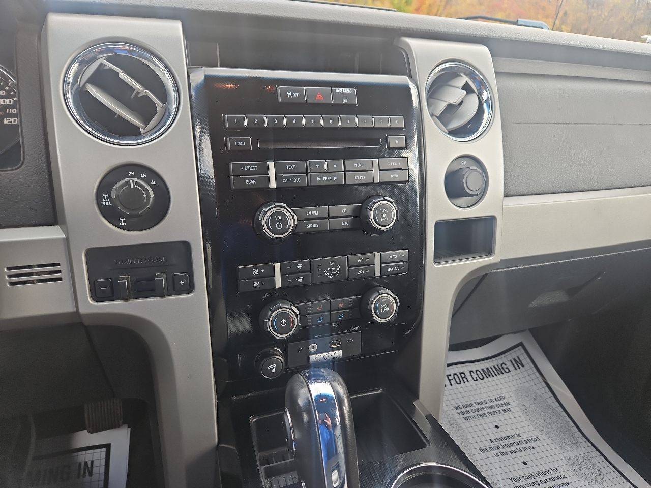 Ford F-150 4WD SuperCrew 145" Platinum 2012 Ford F-150 4WD SuperCrew 145" Platinum 2012