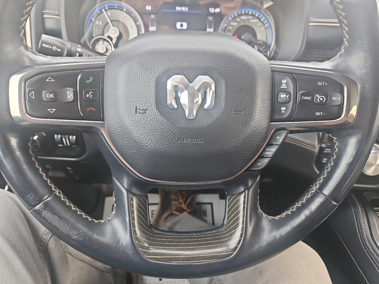 RAM 1500 Limited 4x4 Crew Cab 5'7" Box 2021