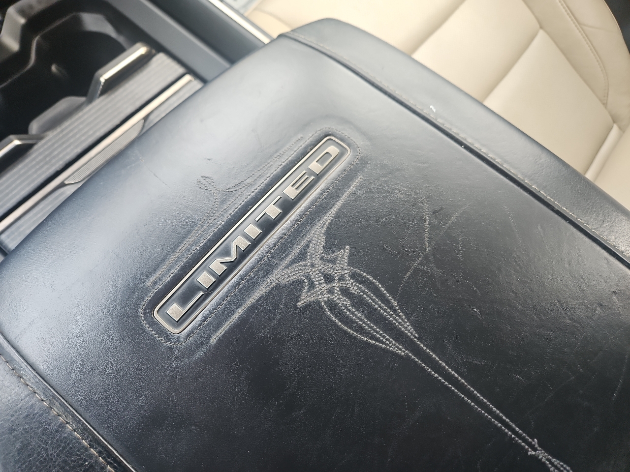 RAM 1500 Limited 4x4 Crew Cab 5'7" Box 2021