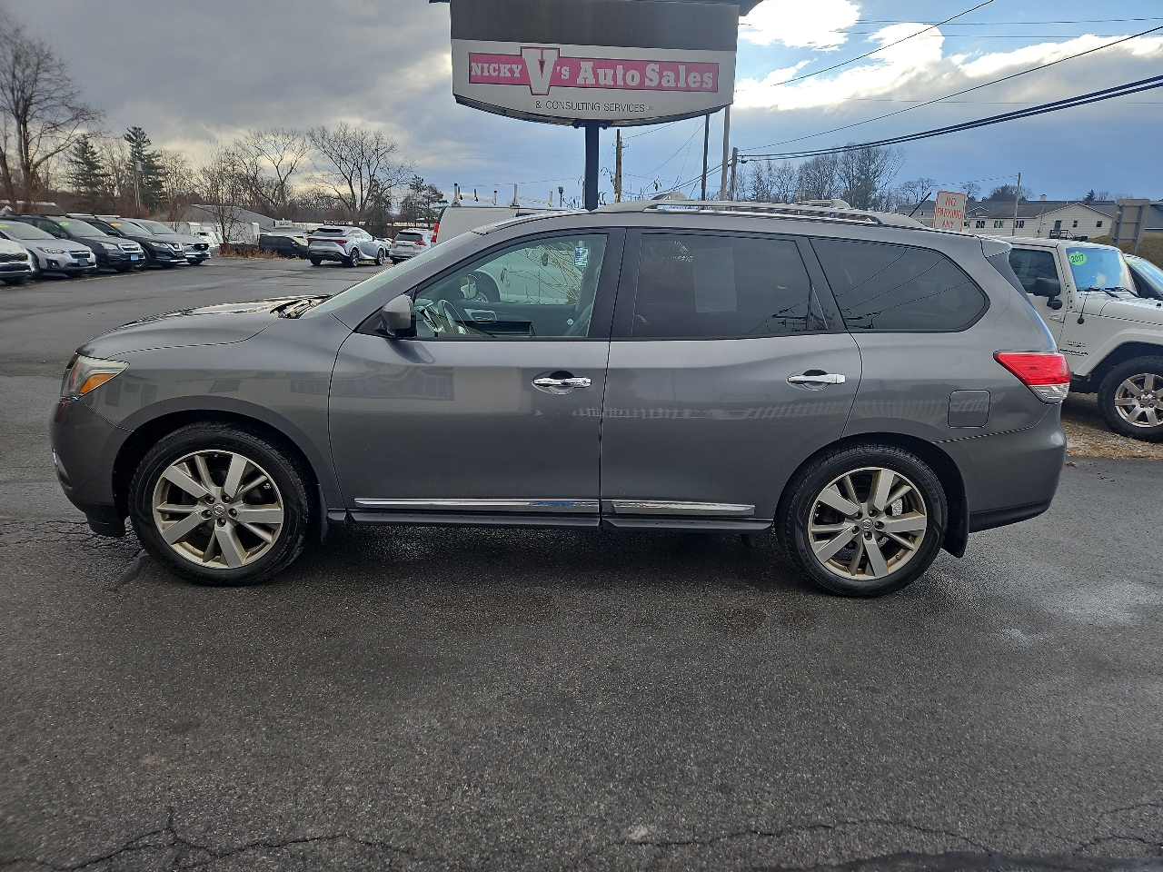 Nissan Pathfinder 4WD 4dr Platinum 2016