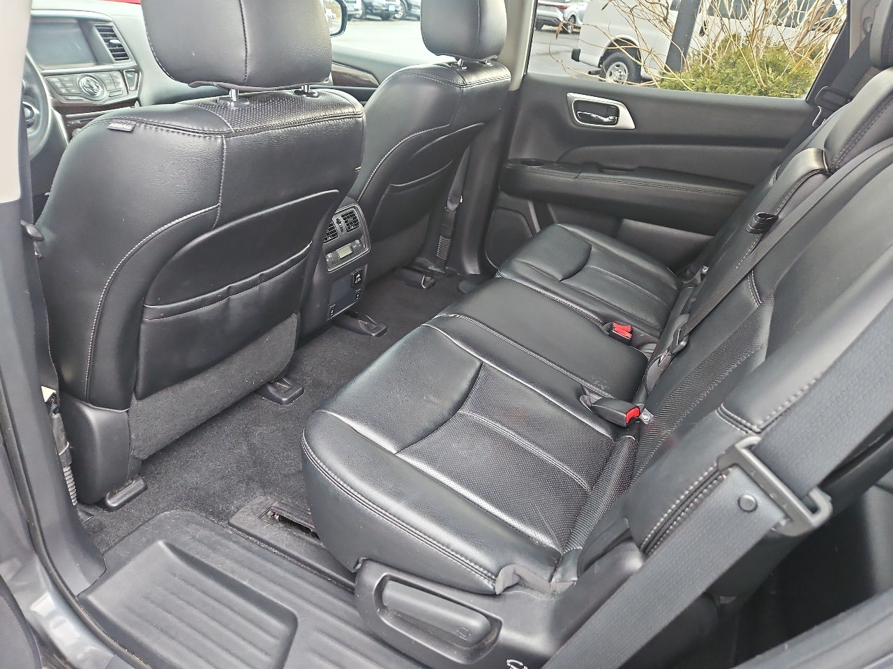 Nissan Pathfinder 4WD 4dr Platinum 2016