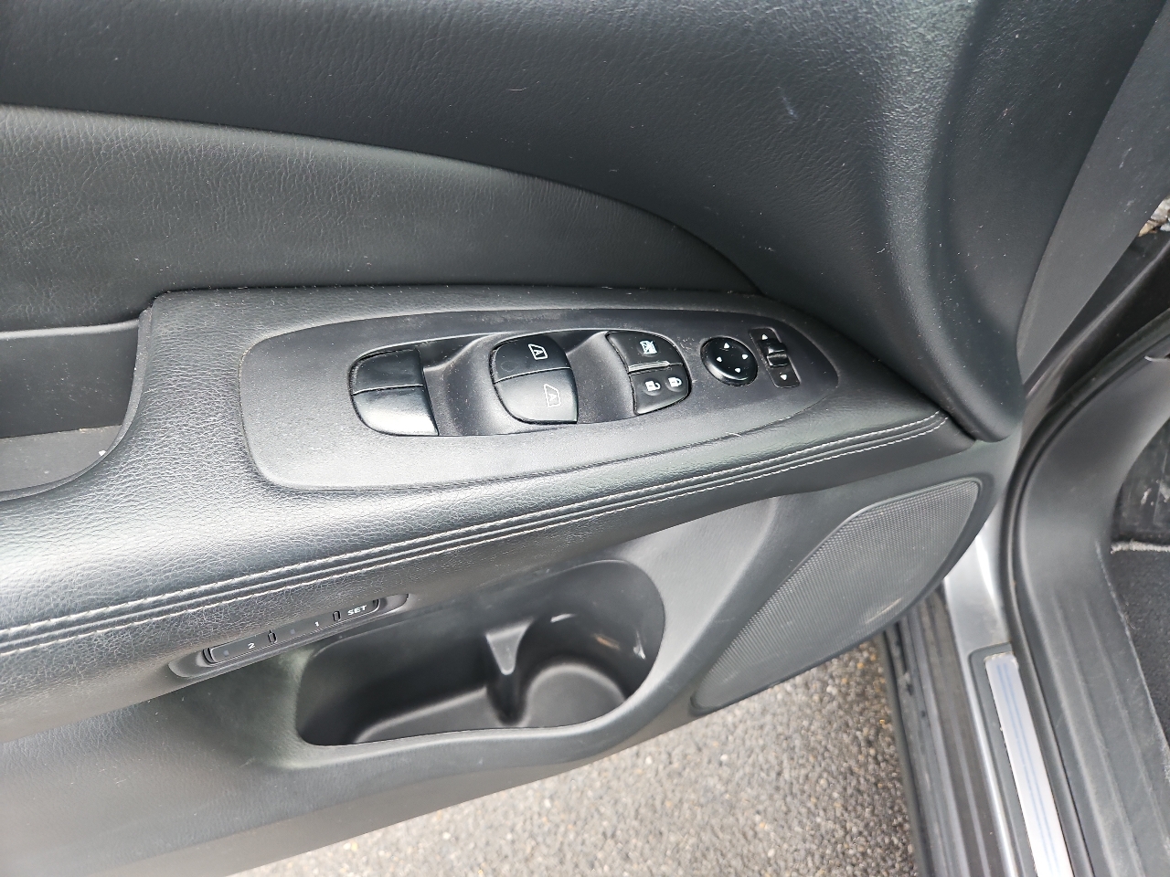 Nissan Pathfinder 4WD 4dr Platinum 2016