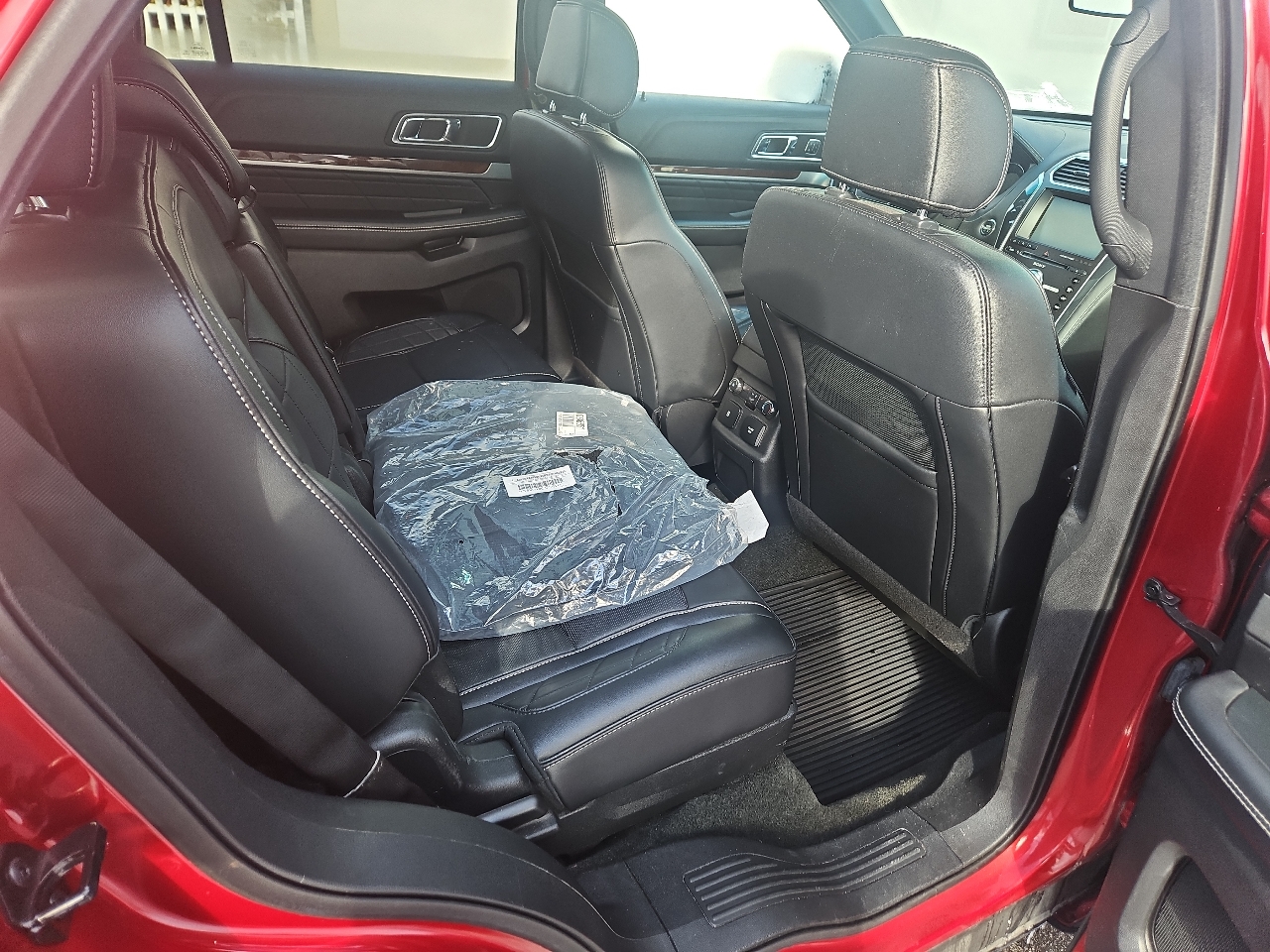 Ford Explorer 4WD 4dr Platinum 2016