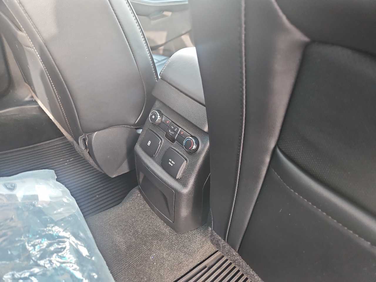 Ford Explorer 4WD 4dr Platinum 2016