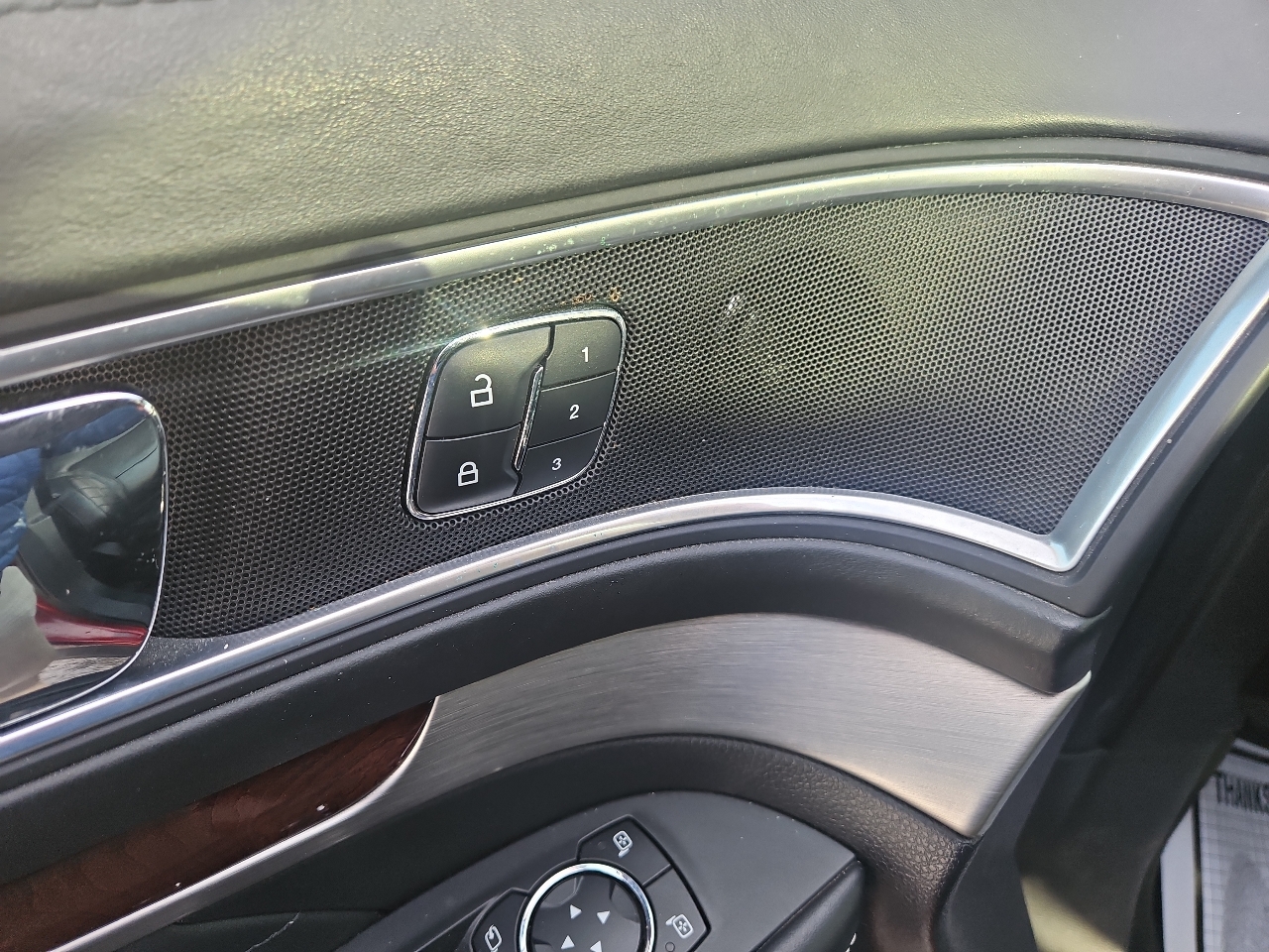 Ford Explorer 4WD 4dr Platinum 2016