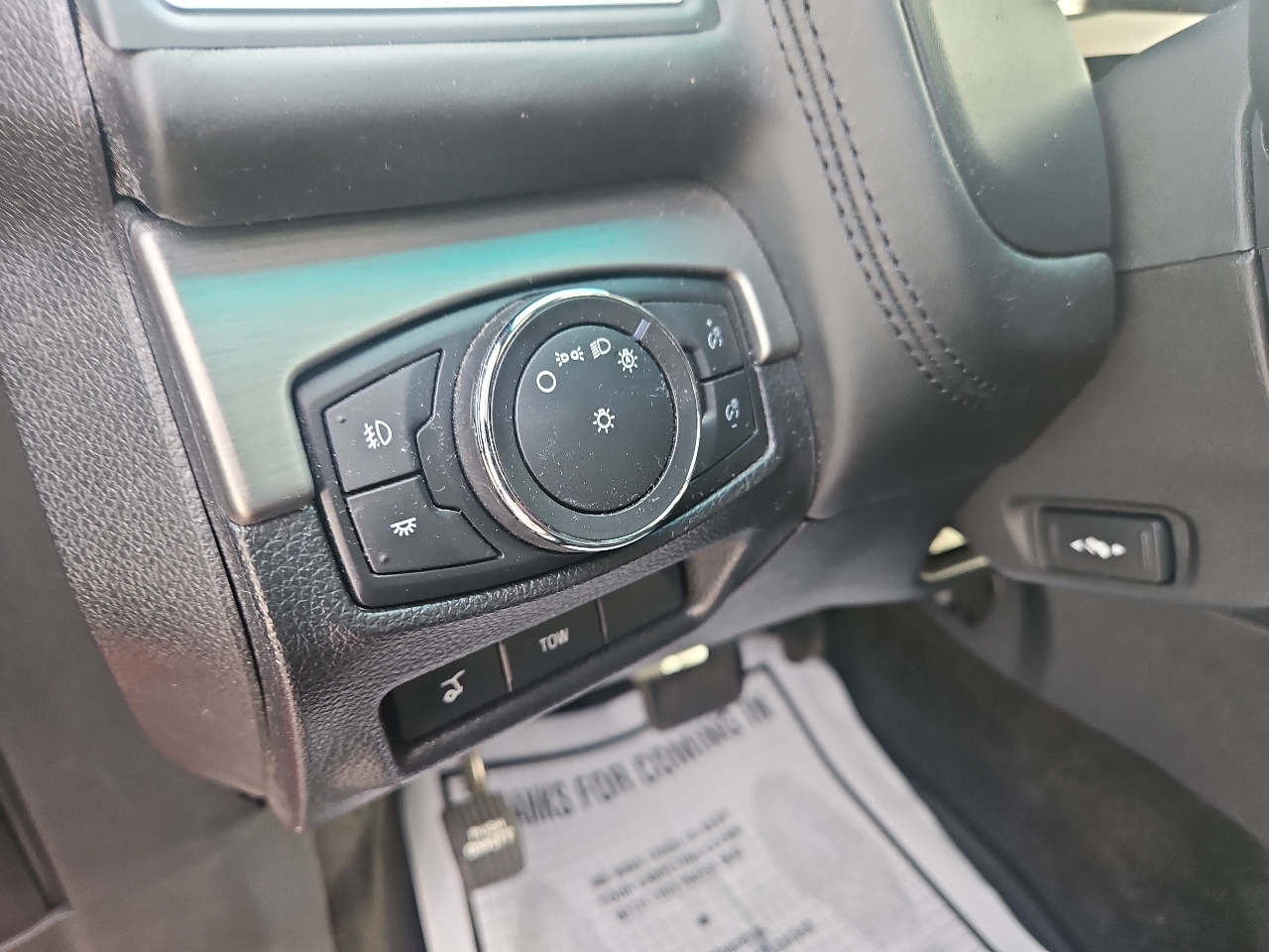 Ford Explorer 4WD 4dr Platinum 2016