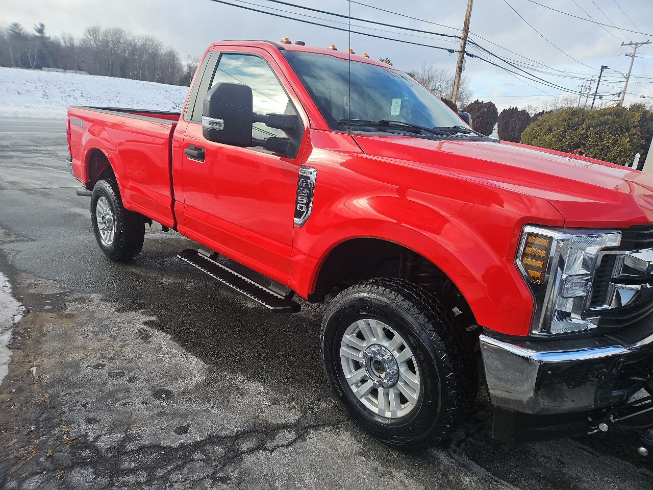 Ford Super Duty F-250 SRW XL 4WD Reg Cab 8' Box 2019