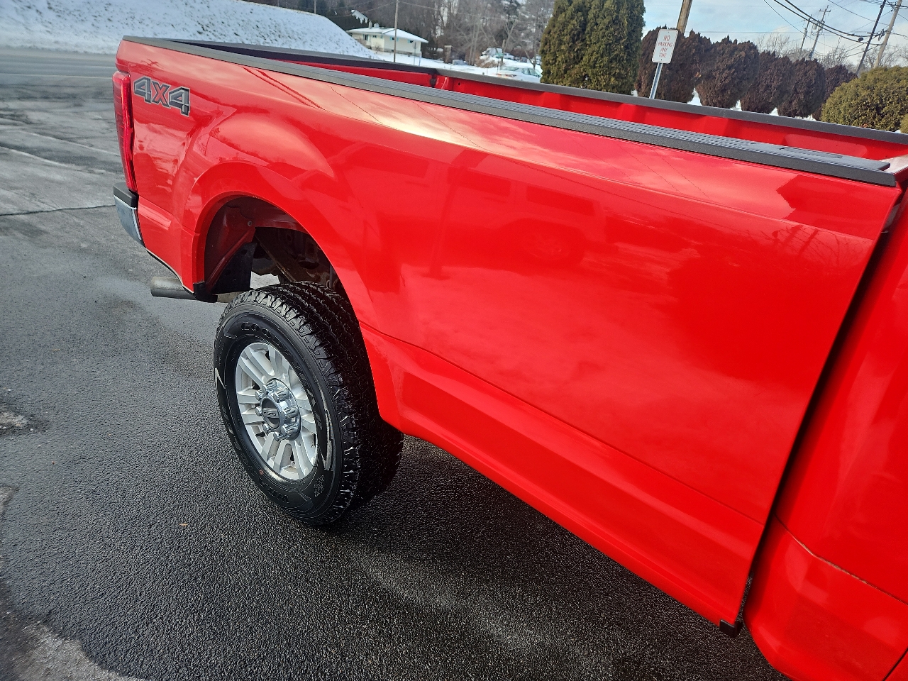 Ford Super Duty F-250 SRW XL 4WD Reg Cab 8' Box 2019