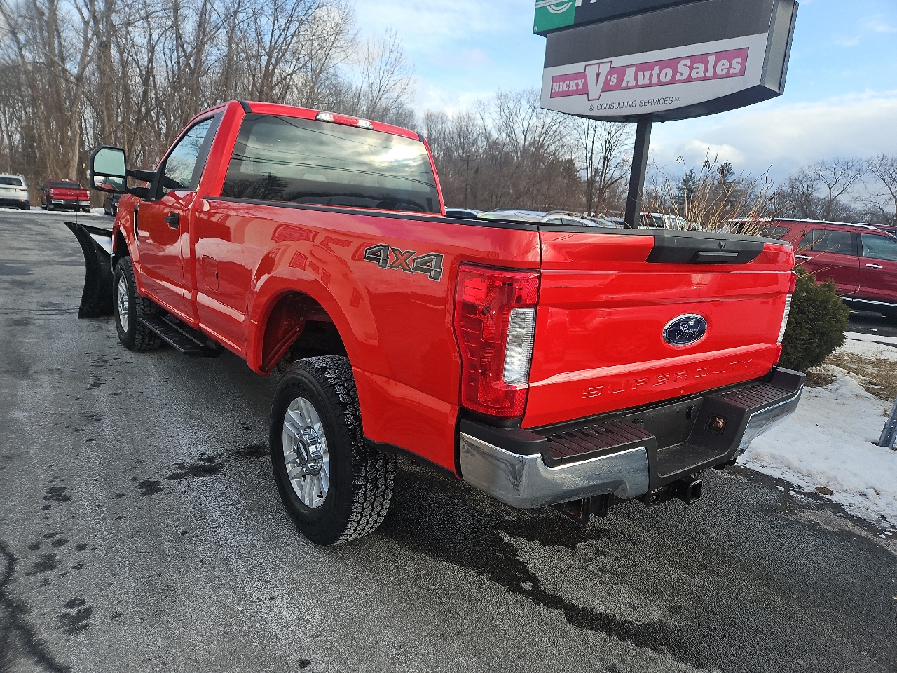 Ford Super Duty F-250 SRW XL 4WD Reg Cab 8' Box 2019