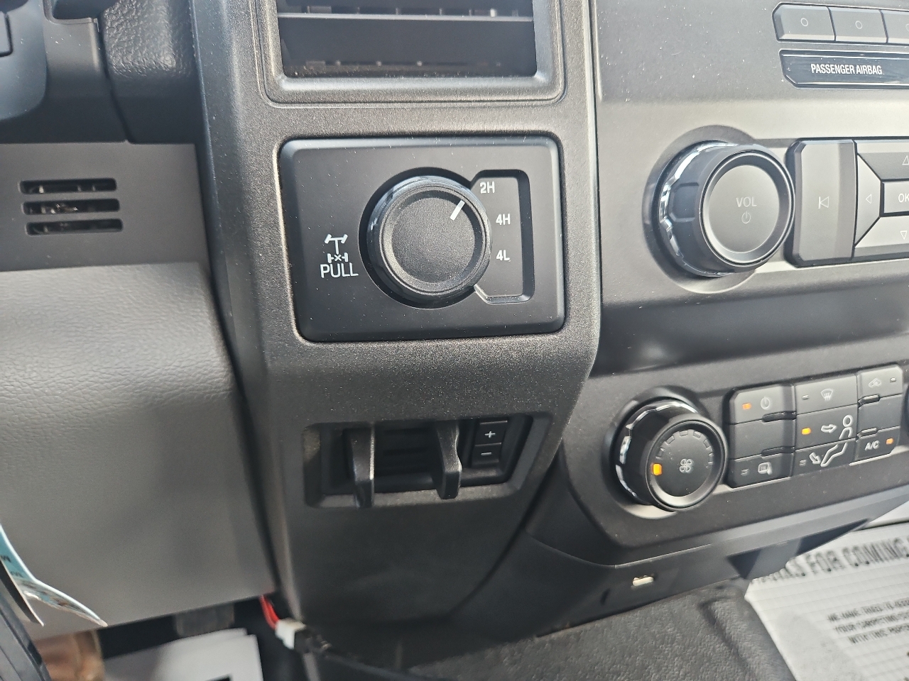 Ford Super Duty F-250 SRW XL 4WD Reg Cab 8' Box 2019