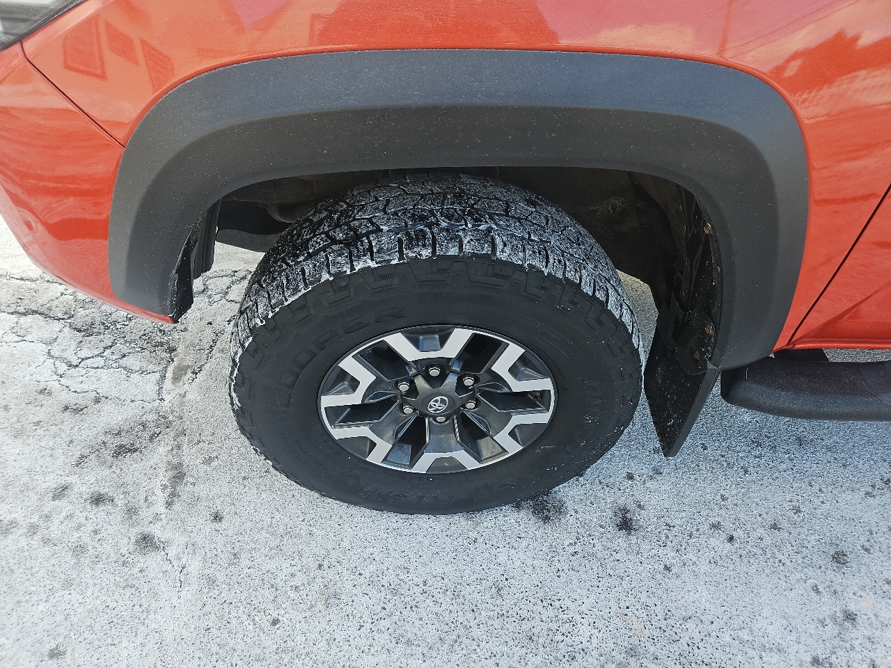 Toyota Tacoma TRD Off Road Double Cab 5' Bed V6 4x4 MT (Natl) 2017