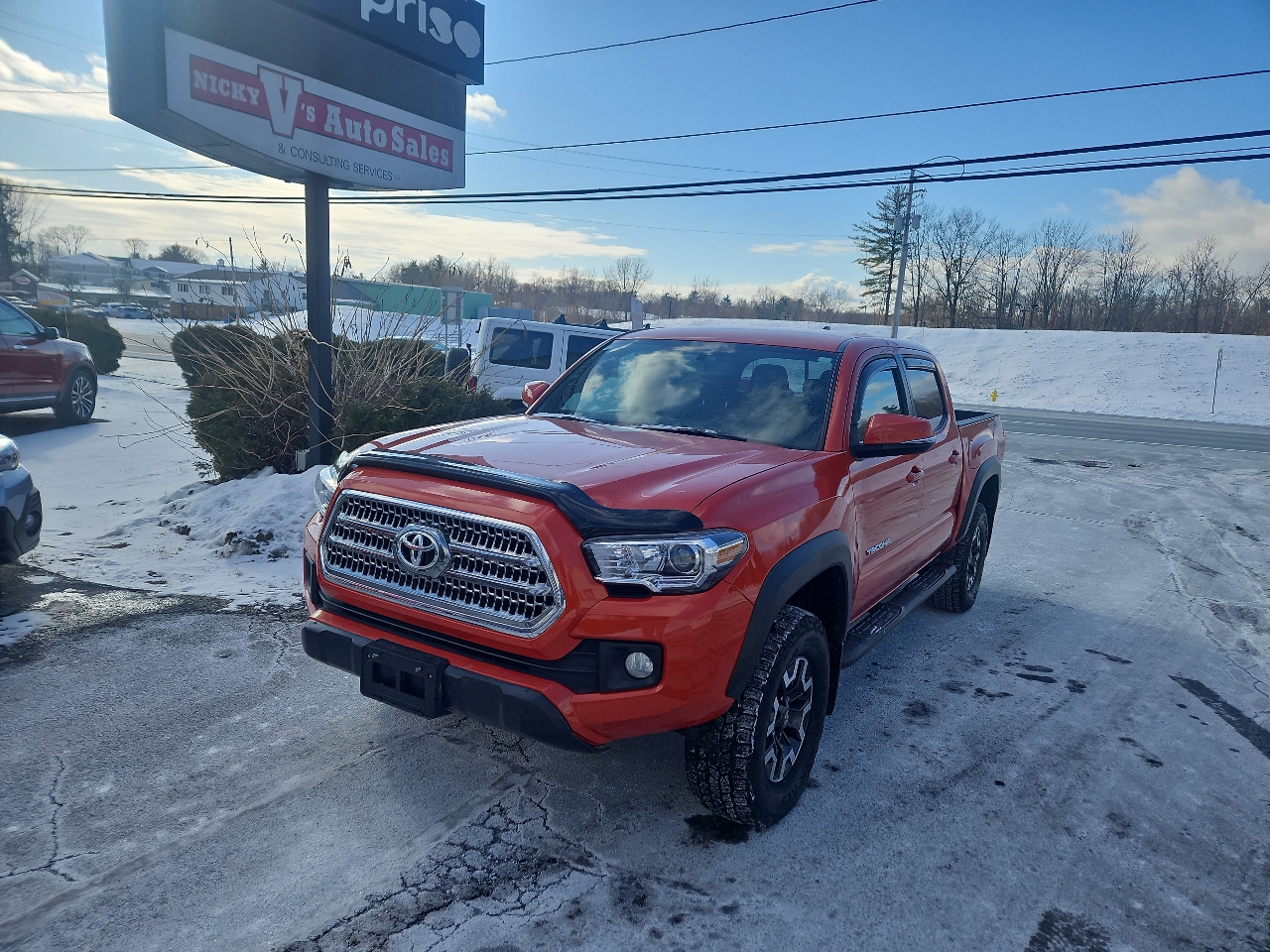 Toyota Tacoma TRD Off Road Double Cab 5' Bed V6 4x4 MT (Natl) 2017
