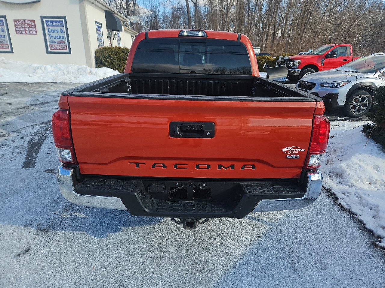 Toyota Tacoma TRD Off Road Double Cab 5' Bed V6 4x4 MT (Natl) 2017
