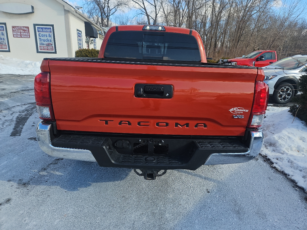 Toyota Tacoma TRD Off Road Double Cab 5' Bed V6 4x4 MT (Natl) 2017