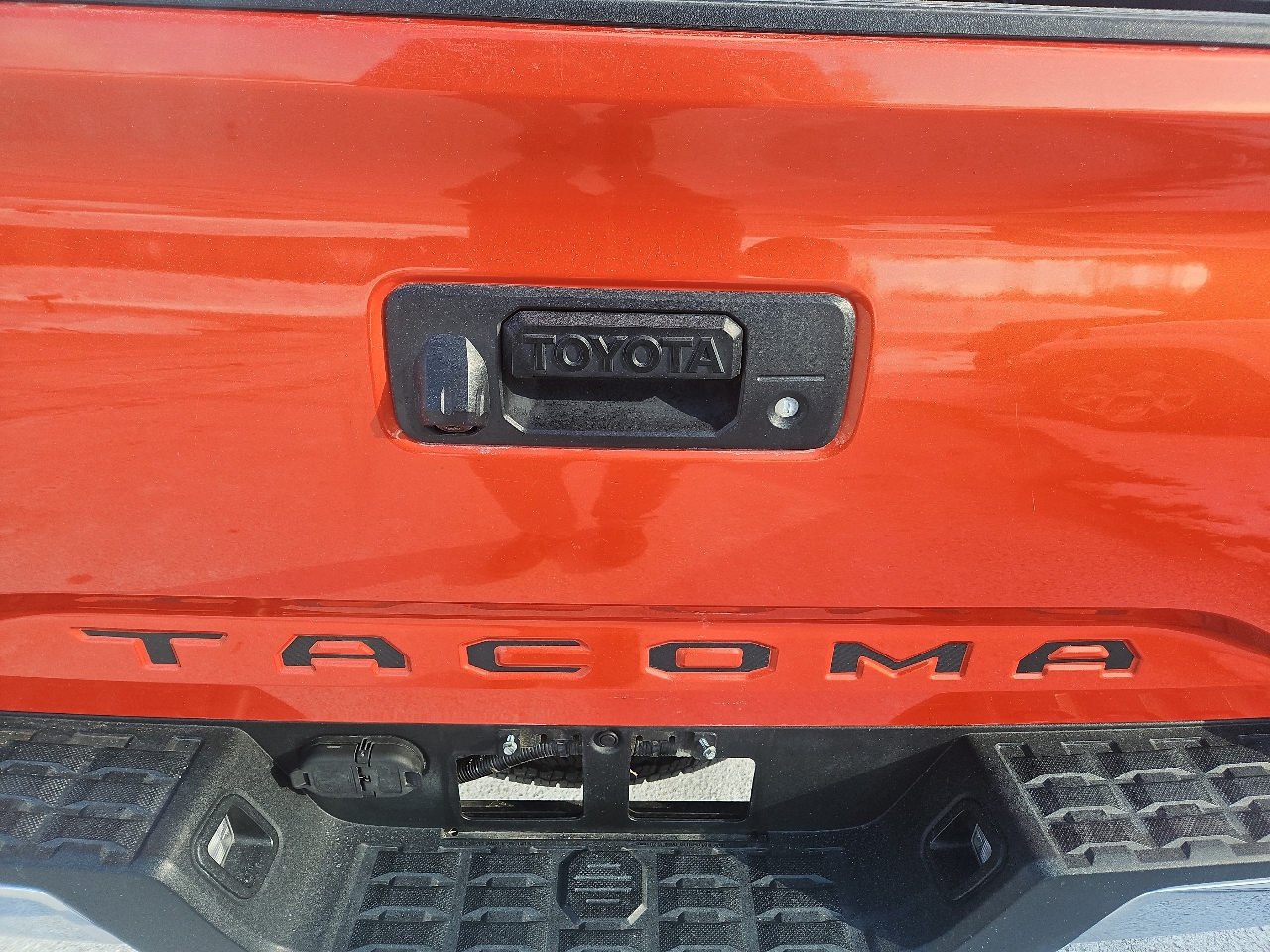 Toyota Tacoma TRD Off Road Double Cab 5' Bed V6 4x4 MT (Natl) 2017