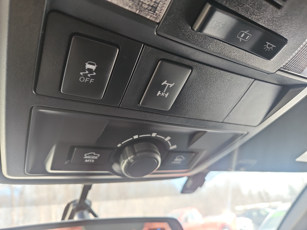 Toyota Tacoma TRD Off Road Double Cab 5' Bed V6 4x4 MT (Natl) 2017