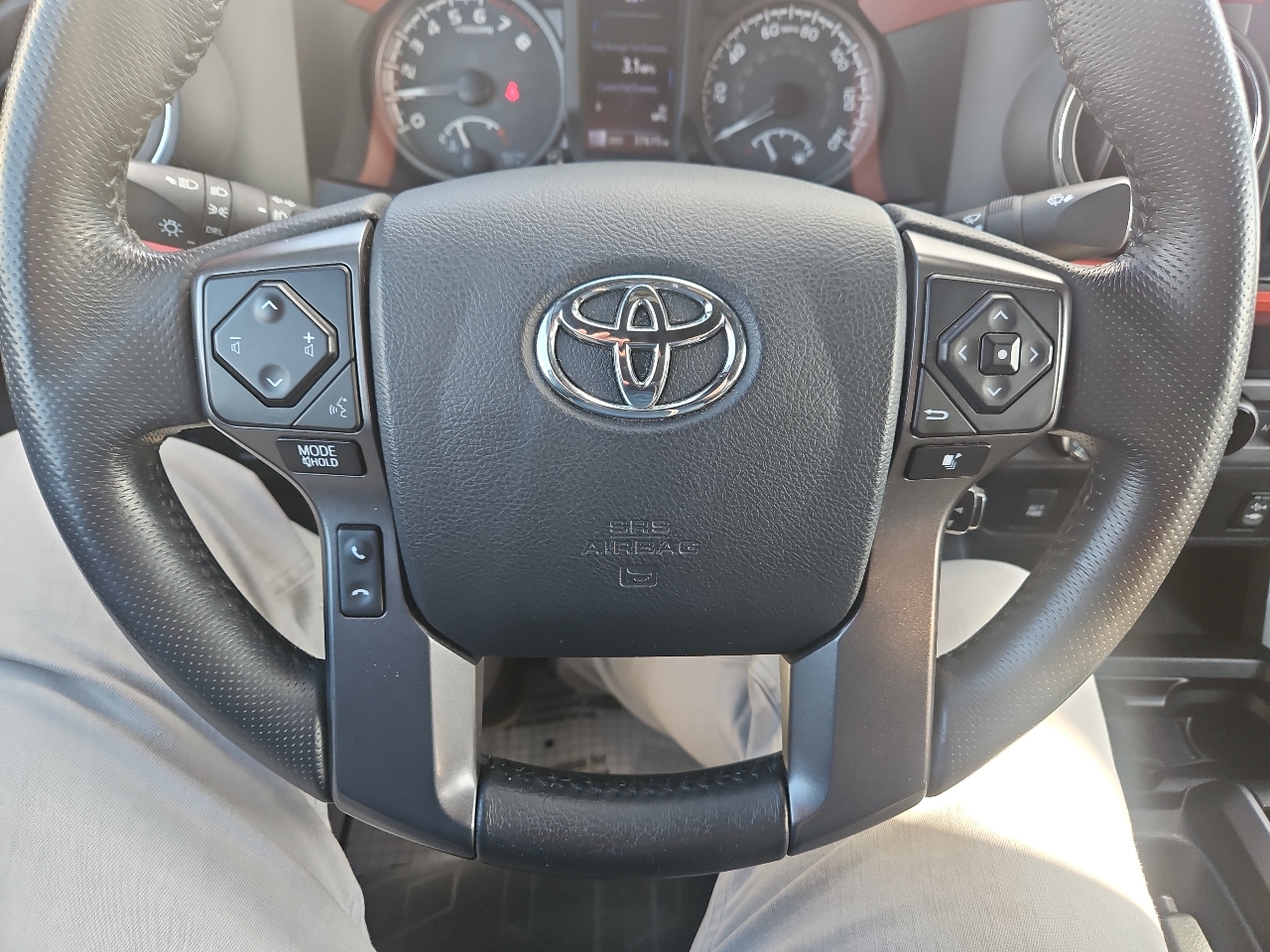 Toyota Tacoma TRD Off Road Double Cab 5' Bed V6 4x4 MT (Natl) 2017