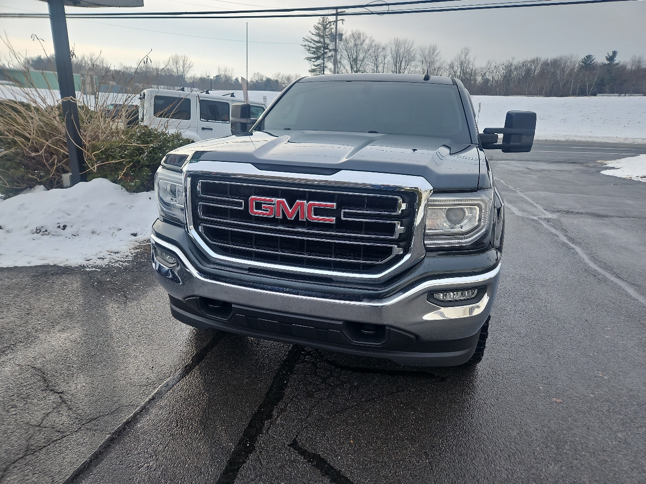 GMC Sierra 1500 4WD Double Cab 143.5" SLE 2017