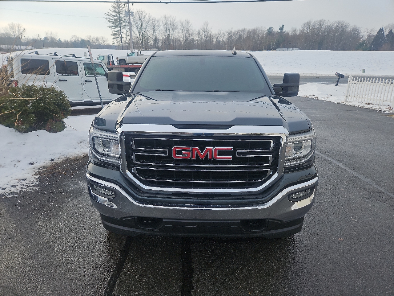 GMC Sierra 1500 4WD Double Cab 143.5" SLE 2017