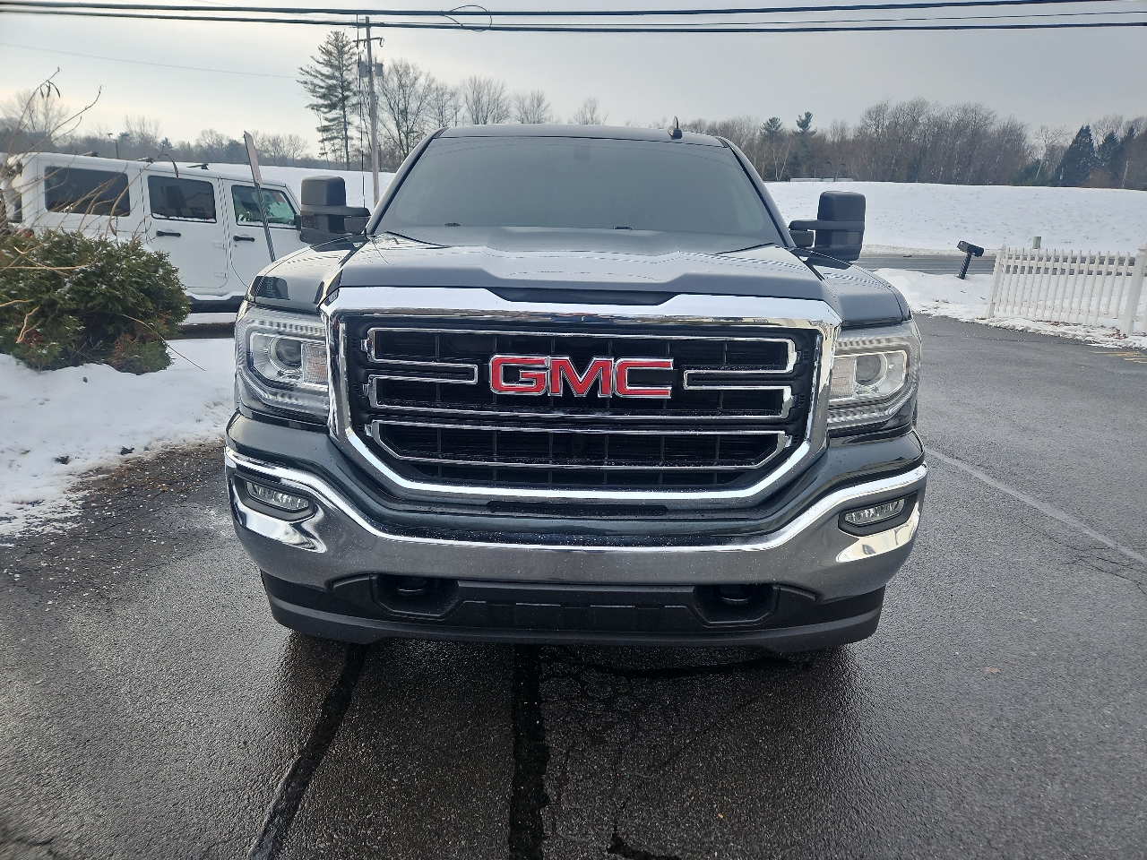 GMC Sierra 1500 4WD Double Cab 143.5" SLE 2017