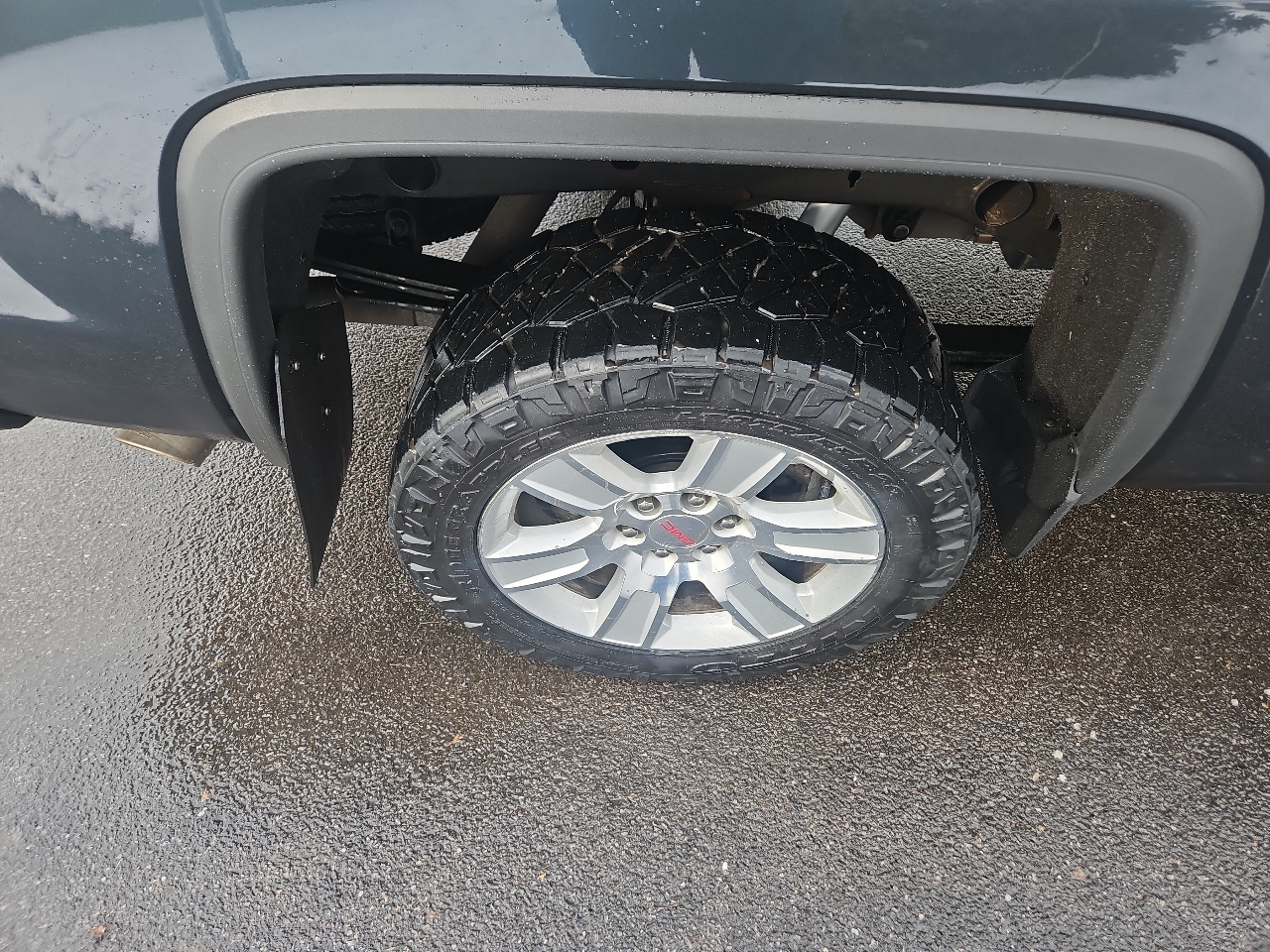 GMC Sierra 1500 4WD Double Cab 143.5" SLE 2017