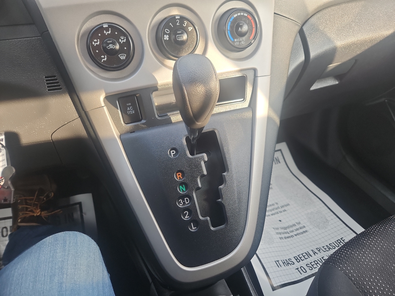 Pontiac Vibe 4dr HB AWD 2009