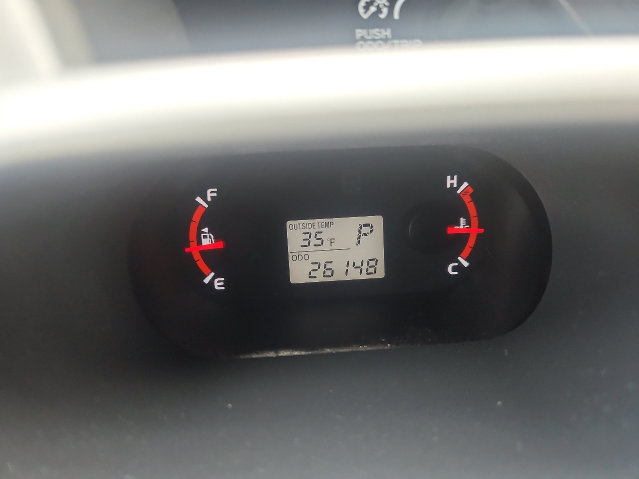 Pontiac Vibe 4dr HB AWD 2009