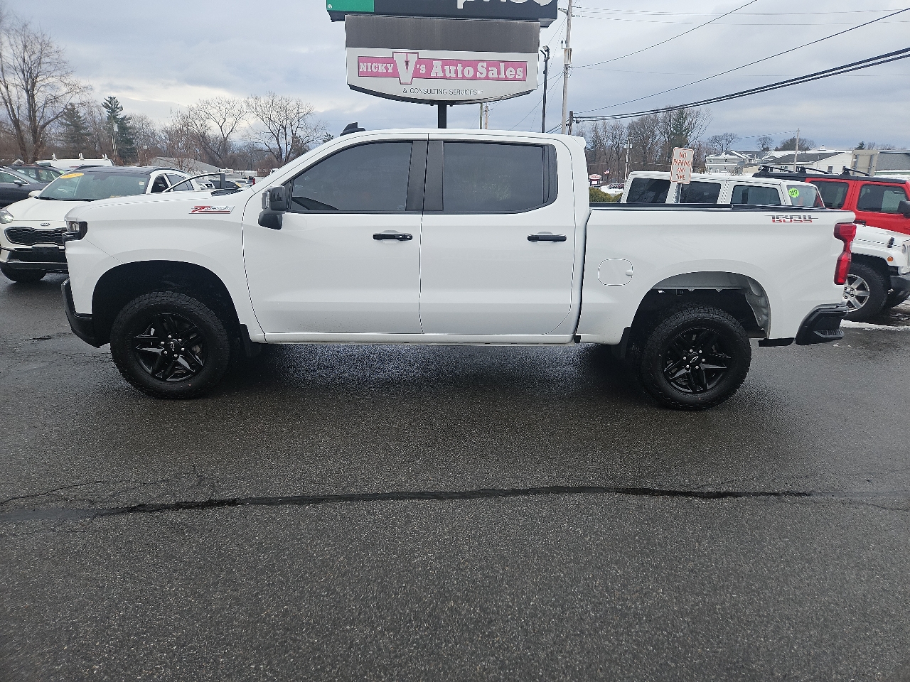 Chevrolet Silverado 1500 4WD Crew Cab 147" LT Trail Boss 2020