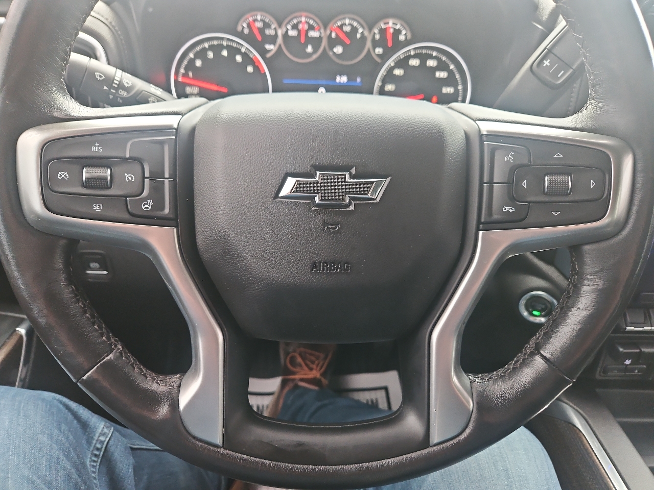 Chevrolet Silverado 1500 4WD Crew Cab 147" LT Trail Boss 2020