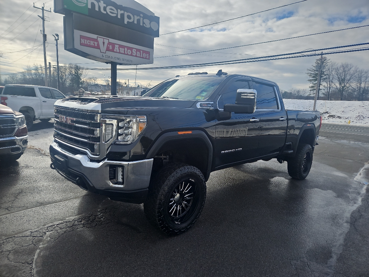 GMC Sierra 2500HD 4WD Crew Cab 159" SLT 2023