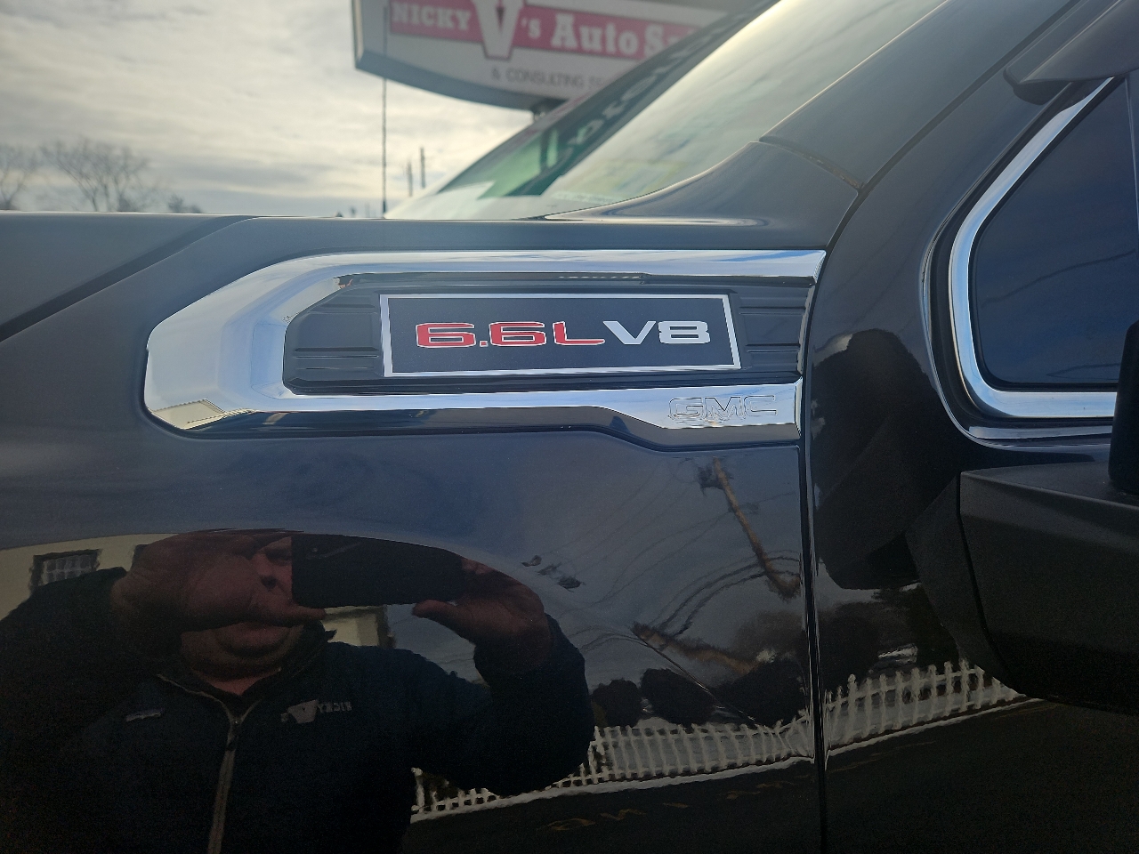 GMC Sierra 2500HD 4WD Crew Cab 159" SLT 2023