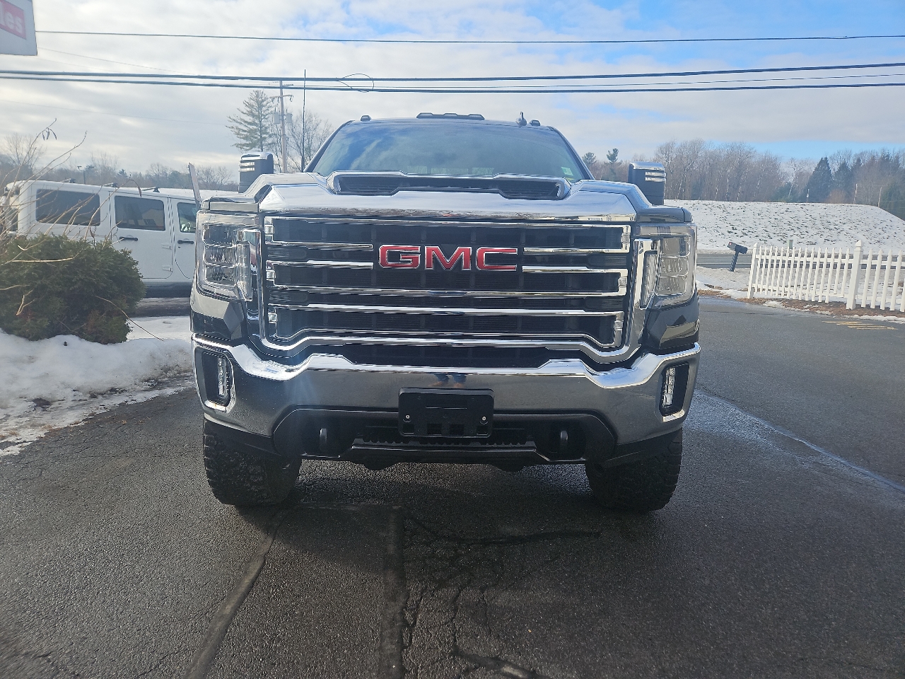 GMC Sierra 2500HD 4WD Crew Cab 159" SLT 2023