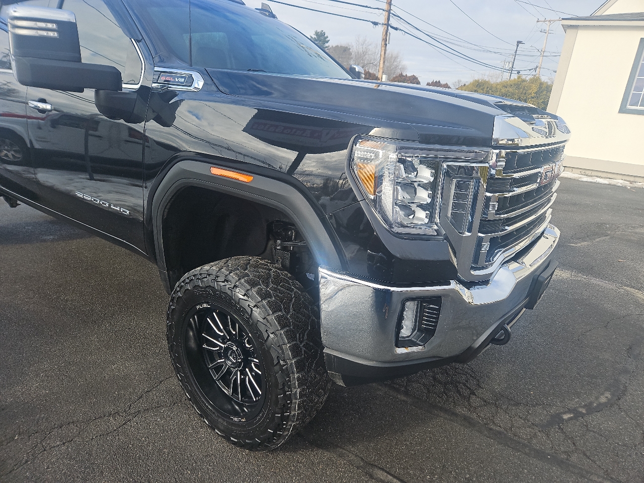 GMC Sierra 2500HD 4WD Crew Cab 159" SLT 2023