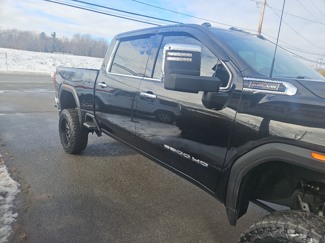 GMC Sierra 2500HD 4WD Crew Cab 159" SLT 2023