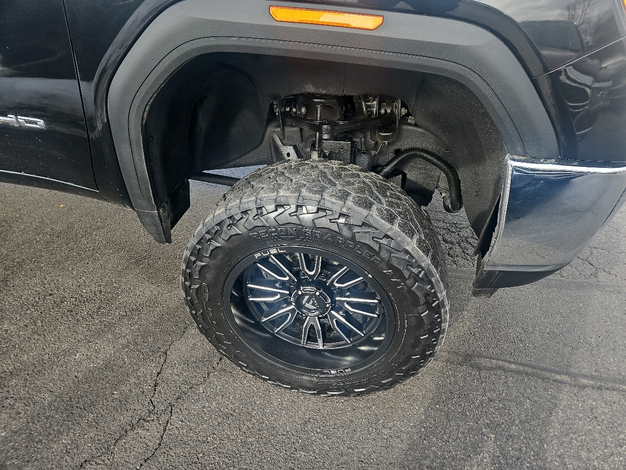 GMC Sierra 2500HD 4WD Crew Cab 159" SLT 2023