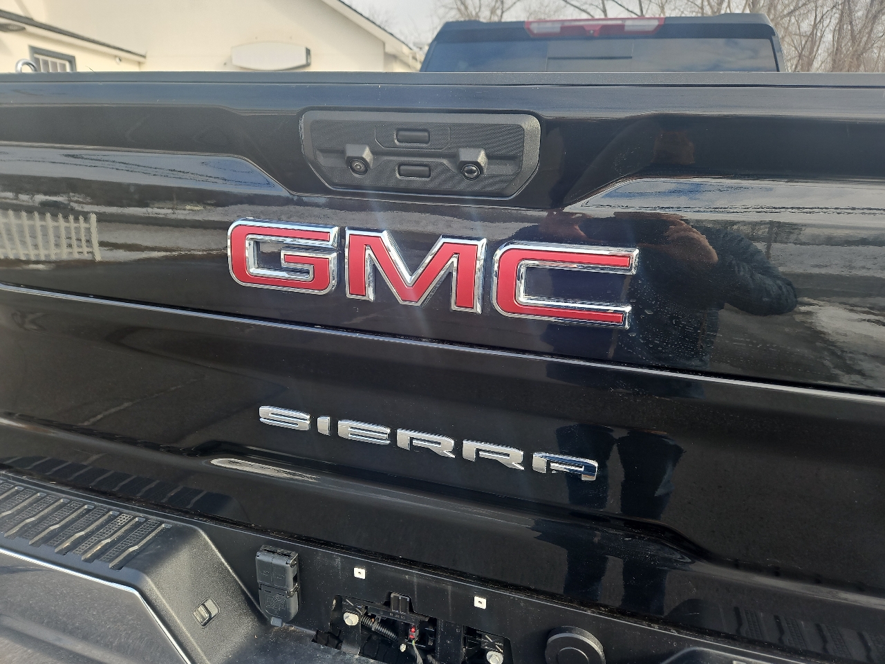 GMC Sierra 2500HD 4WD Crew Cab 159" SLT 2023