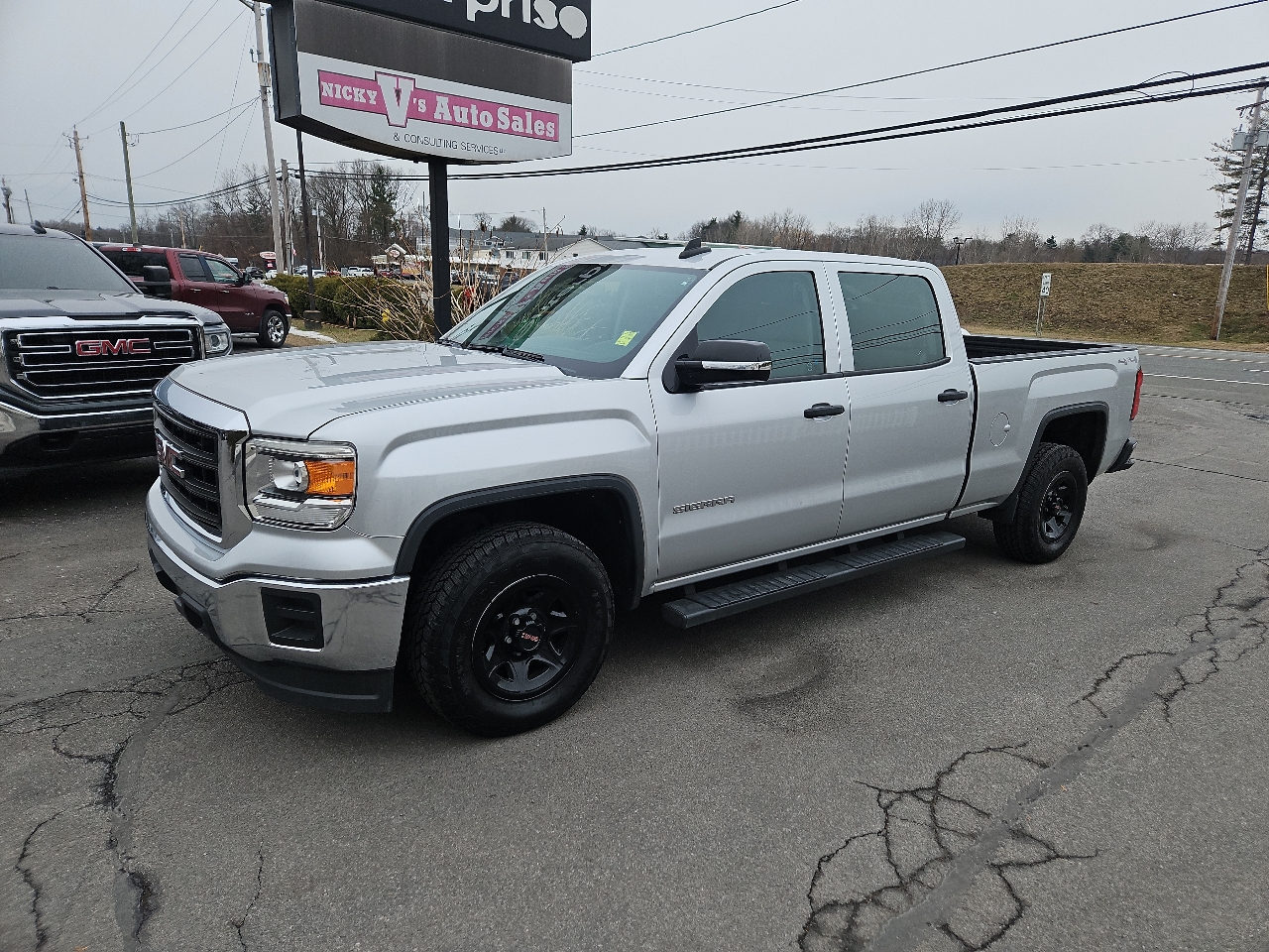 GMC Sierra 1500 4WD Crew Cab 143.5" 2015