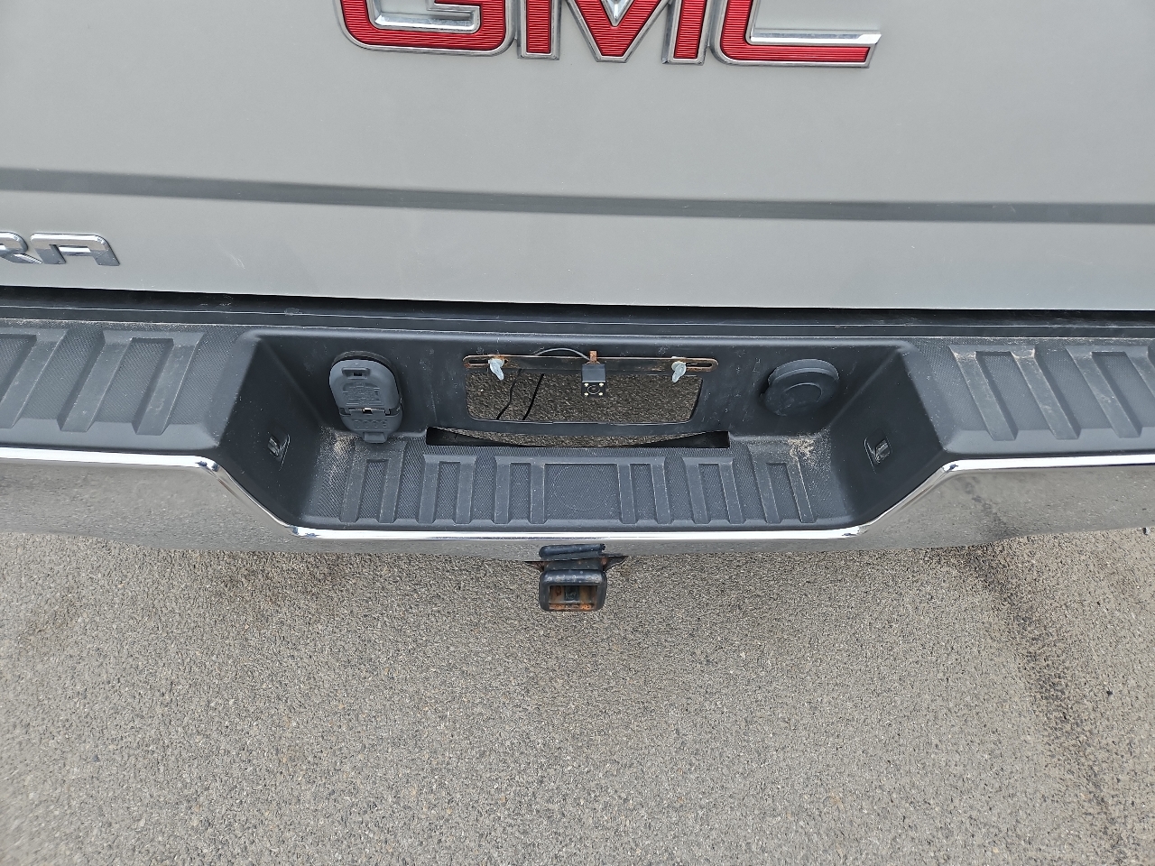 GMC Sierra 1500 4WD Crew Cab 143.5" 2015