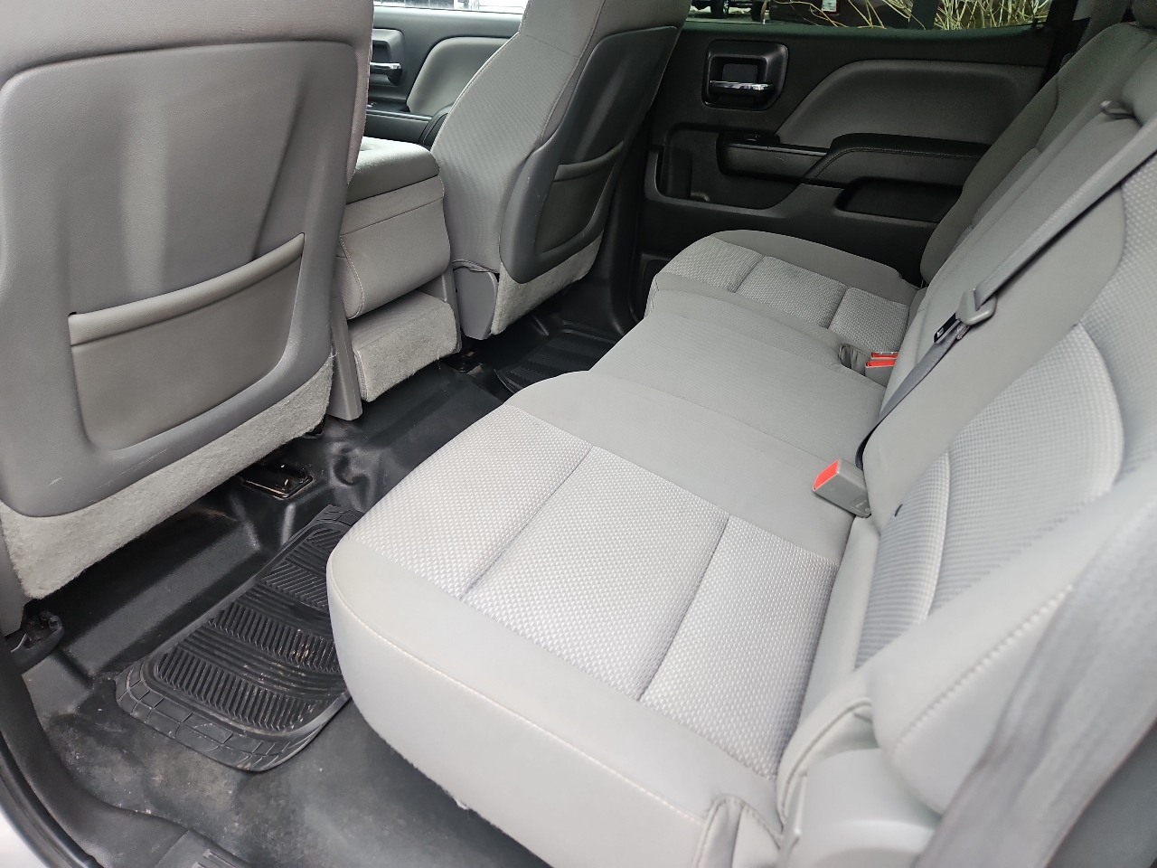 GMC Sierra 1500 4WD Crew Cab 143.5" 2015